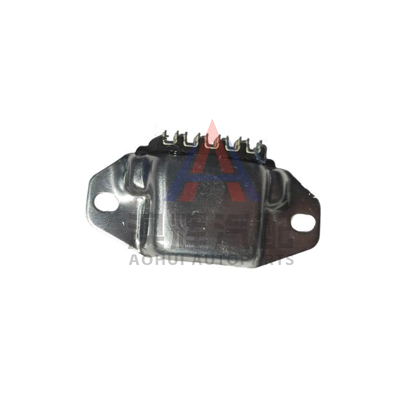 Hitachi Car Alternator Regulator L15023155 28.7V A-Circuit
