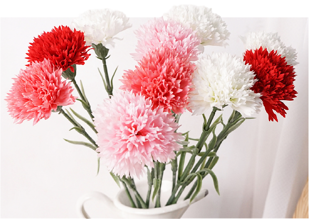 event planners organizing and reusing wholesale wedding centerpieces for cost-efficient inventory management and quick setup