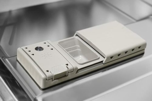 fixed cover sealing interface