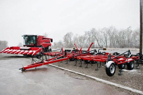 Agricultural equipment used in outdoor conditions